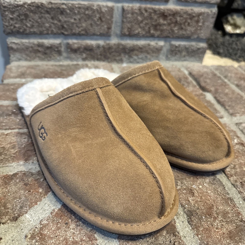 UGG Scuff Sheepskin Slippers Honey Chestnut Size 7 1115139